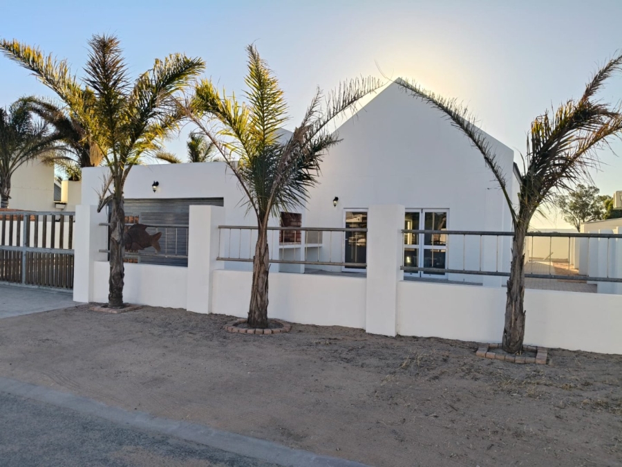 3 Bedroom Property for Sale in Velddrif Western Cape